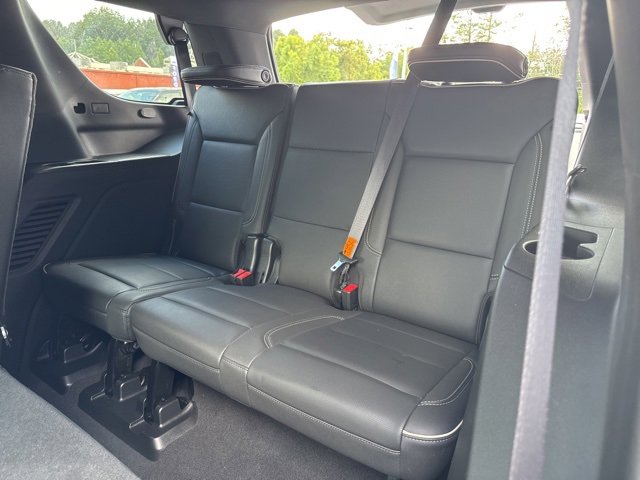 Used 2023 GMC Yukon SLT image 32