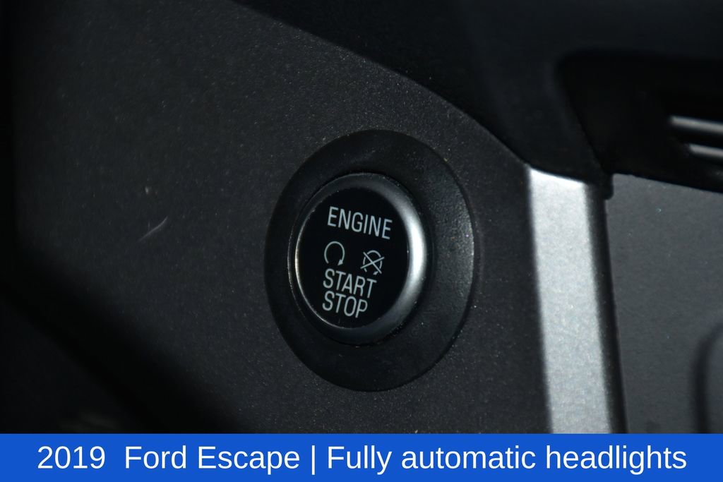 Used 2019 Ford Escape SE FWD image 14