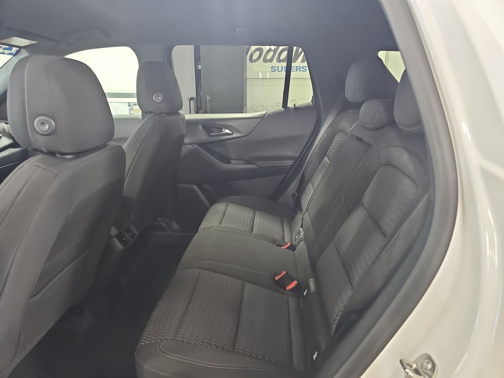 Certified 2025 Chevrolet Equinox LT w/ Safety and Technology Package AWD/4WD image 17