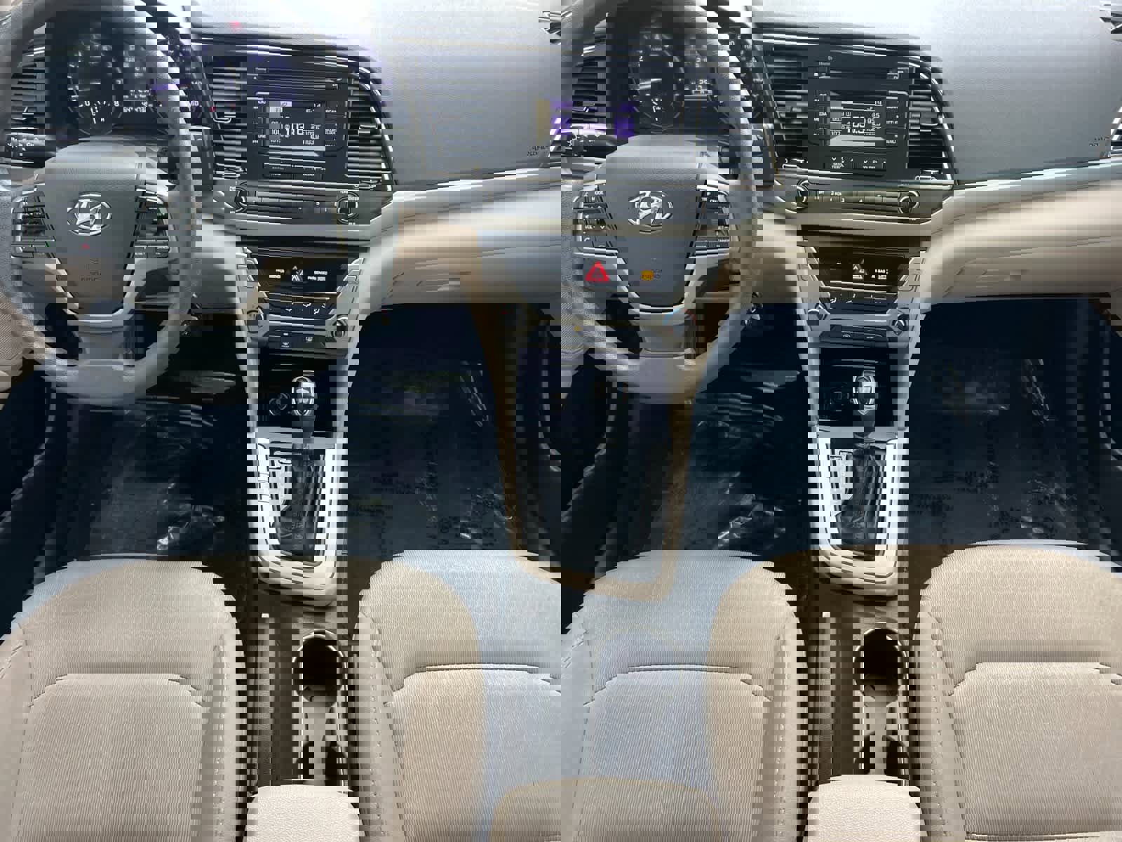 Used 2018 Hyundai Elantra SE image 4