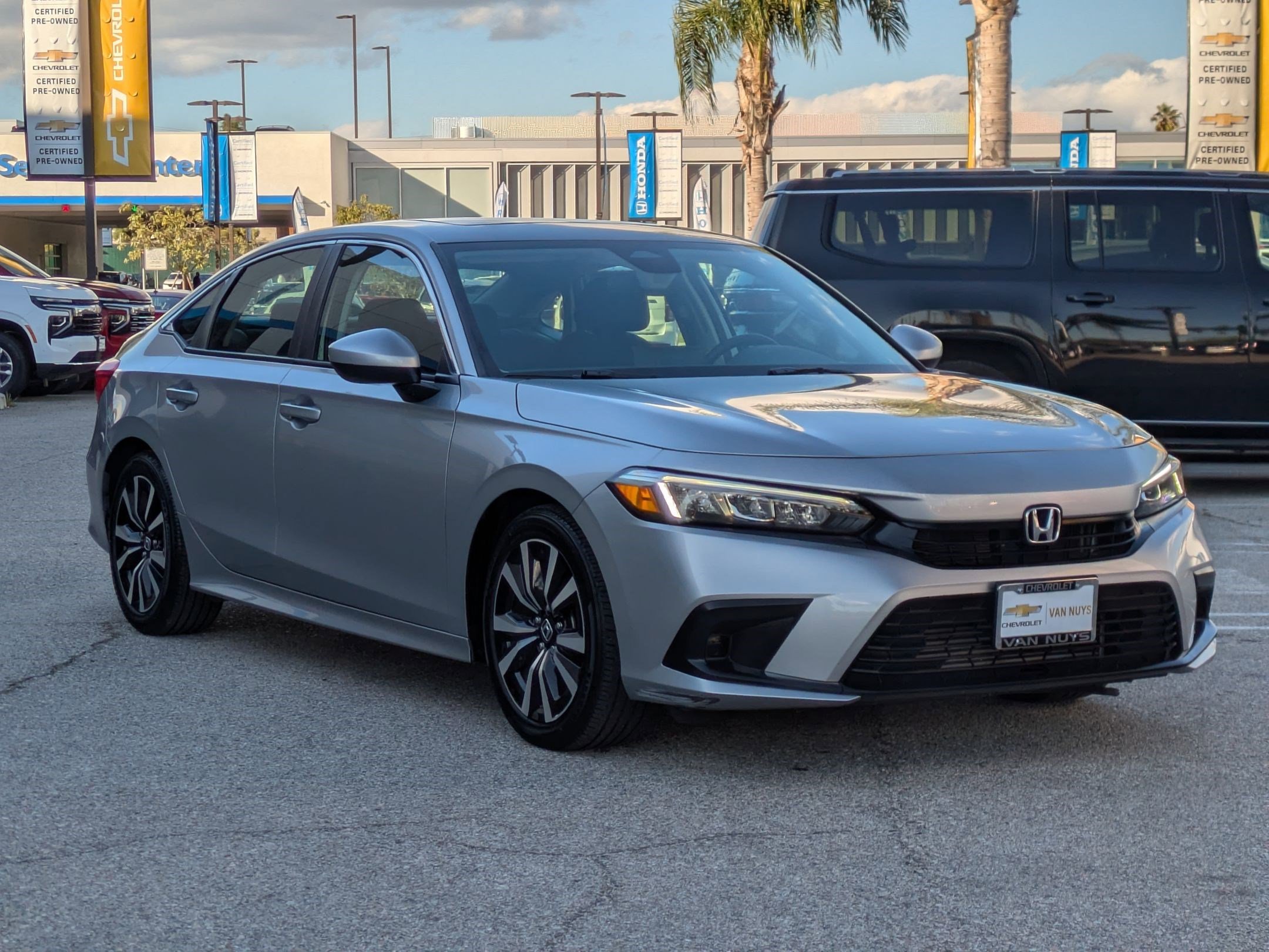 Used 2024 Honda Civic EX image 3