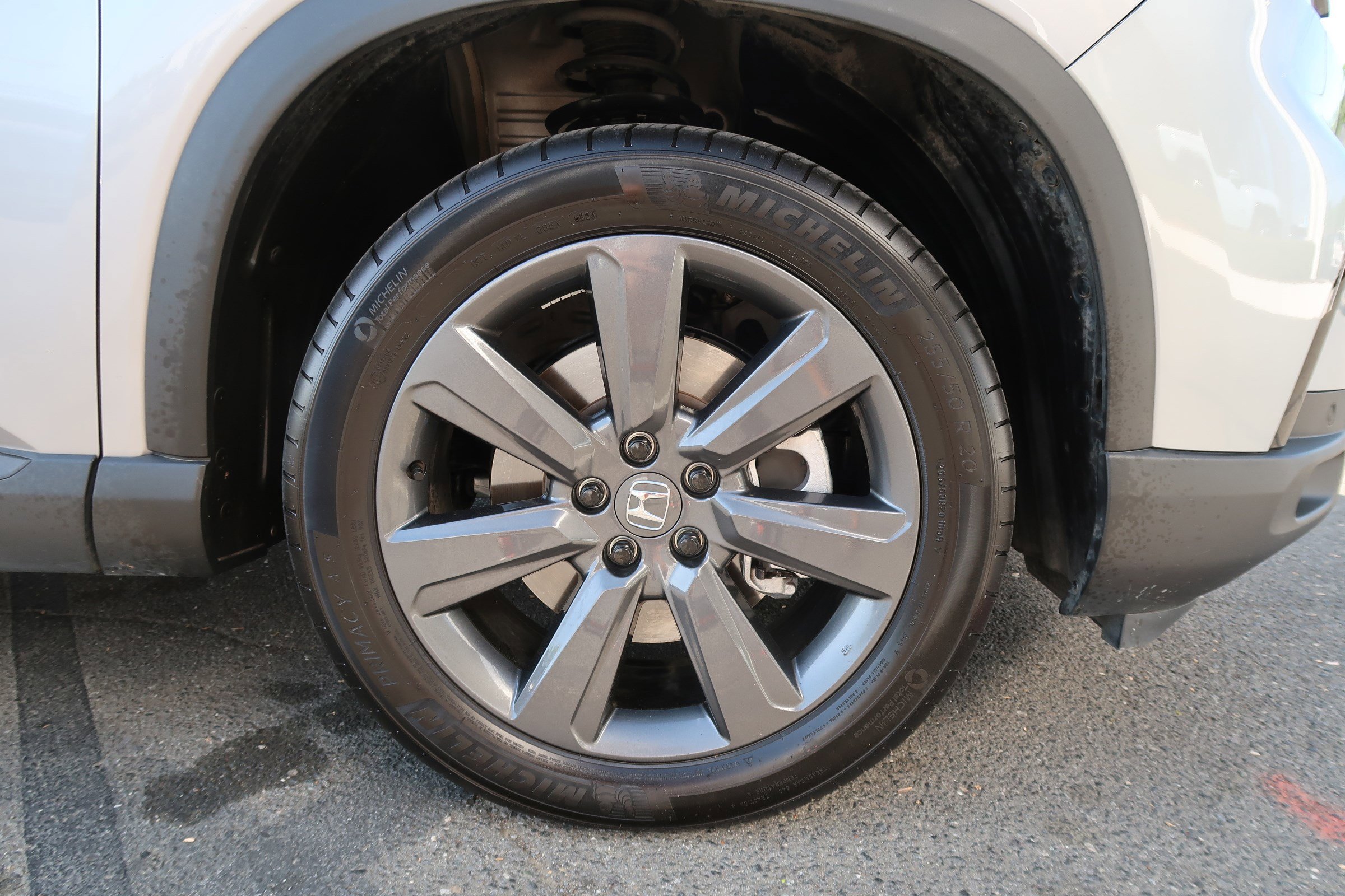 Used 2025 Honda Pilot Sport image 42