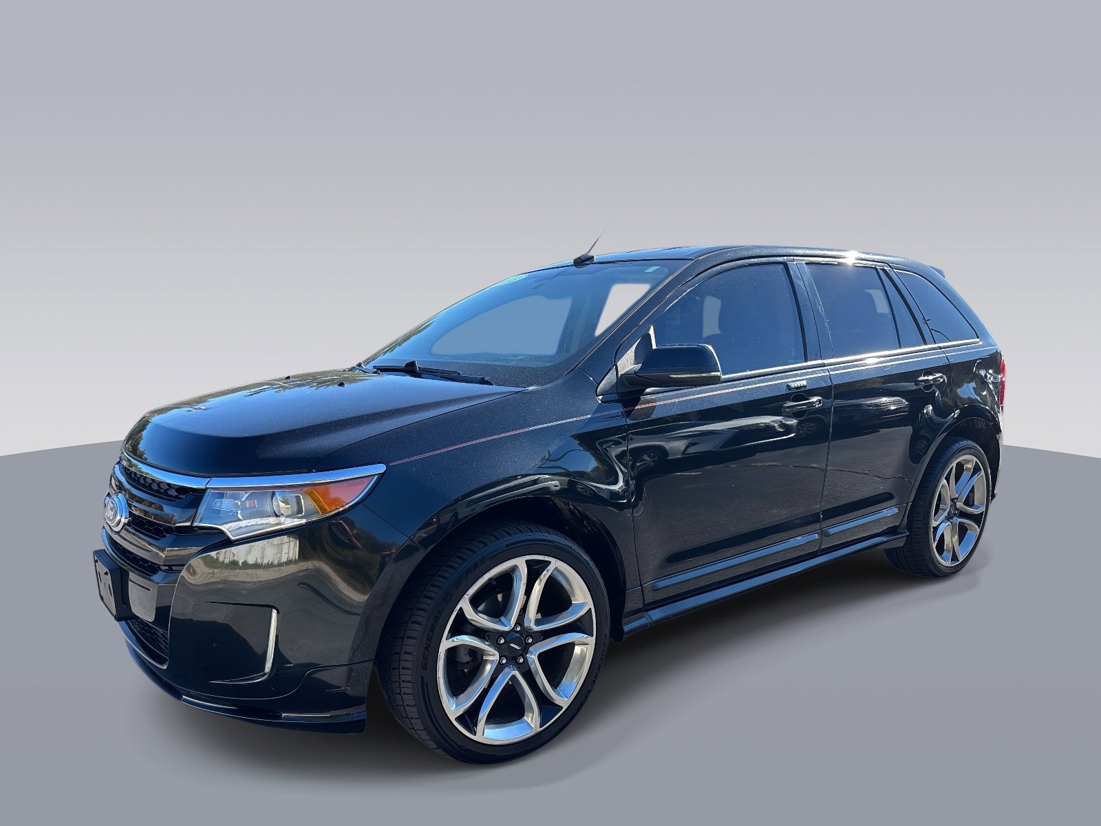 Used 2013 Ford Edge Sport w/ Vision Pkg image 4