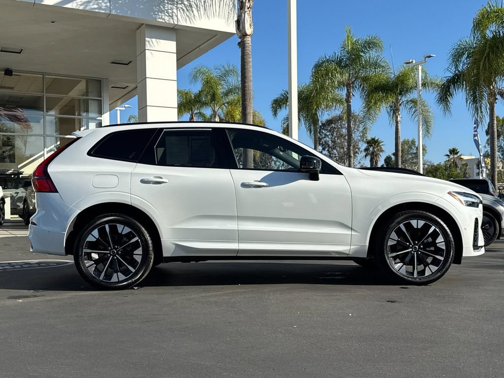 Certified 2026 Volvo XC60 B5 Plus AWD/4WD image 6