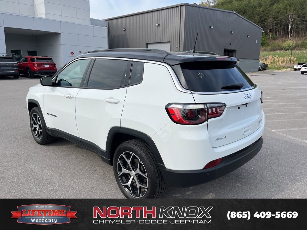 Used 2024 Jeep Compass Limited image 3