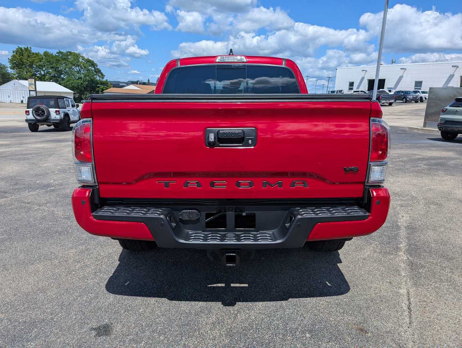 Used 2021 Toyota Tacoma TRD Sport w/ Technology Package AWD/4WD image 9