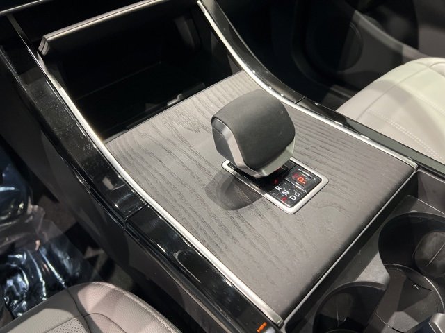 Used 2025 Land Rover Range Rover Evoque S image 27