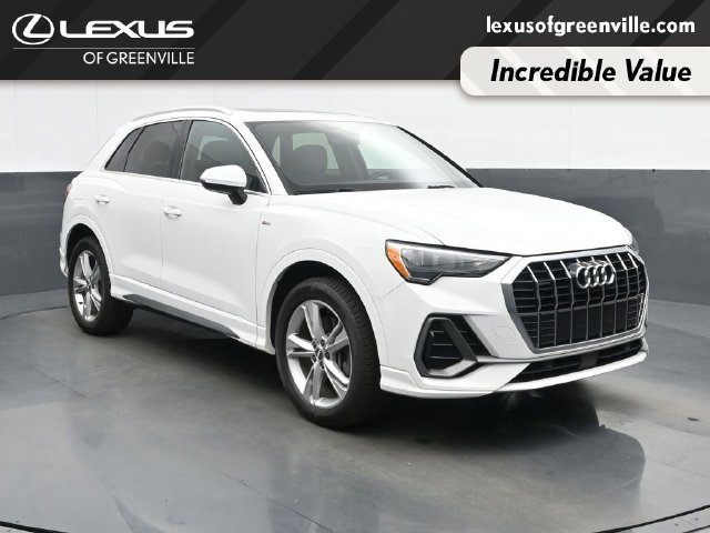 Used 2020 Audi Q3 2.0T Premium w/ Convenience Package AWD/4WD image 2