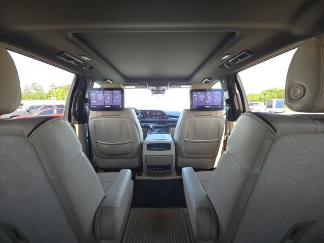 Used 2021 Cadillac Escalade Premium Luxury w/ Driver Assist Tech Package AWD/4WD image 21