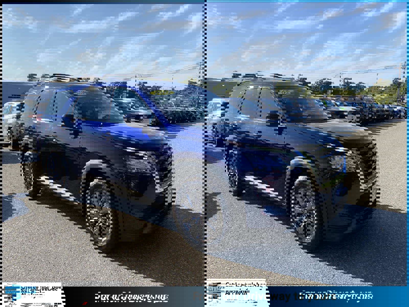 Used 2022 Nissan Pathfinder SV