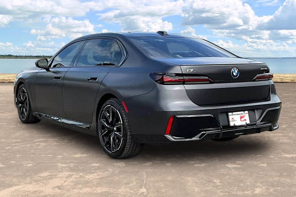 Used 2023 BMW i7 xDrive60 AWD/4WD image 6
