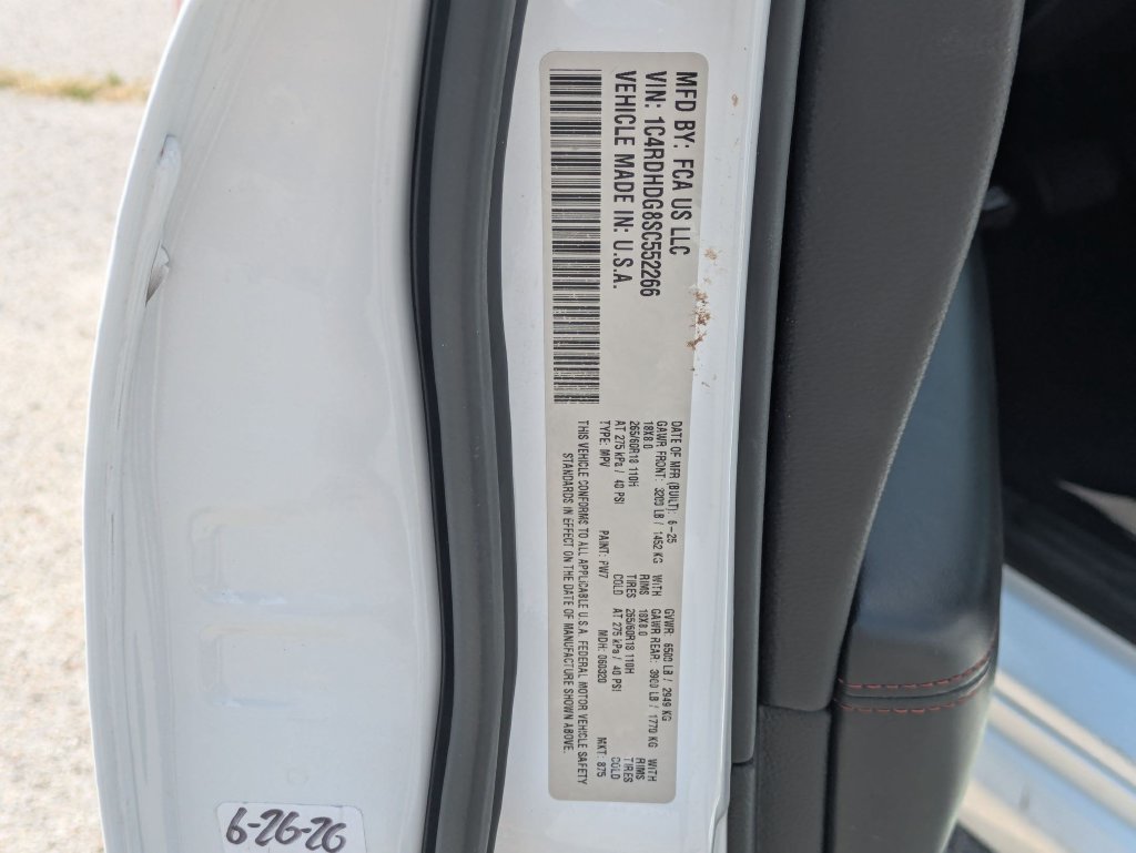 Used 2025 Dodge Durango GT RWD image 40