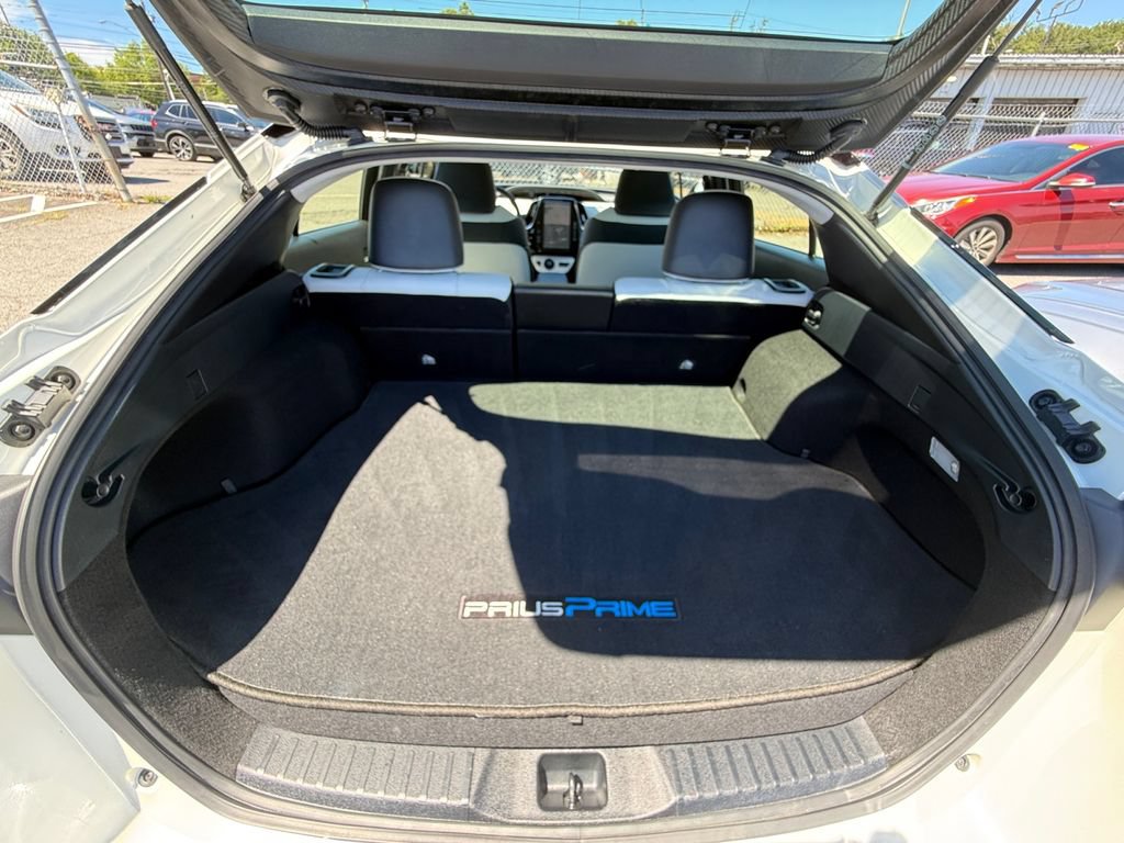 Used 2017 Toyota Prius Prime Premium w/ Carpet Mat Package FWD image 25
