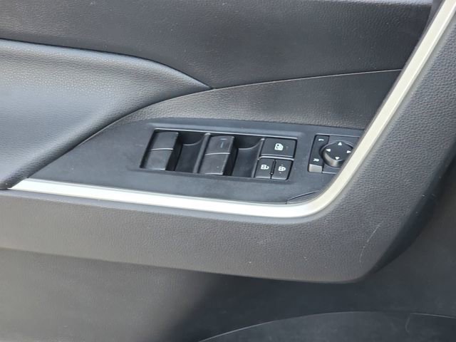 Used 2020 Toyota RAV4 LE w/ Carpet Mat Package image 29