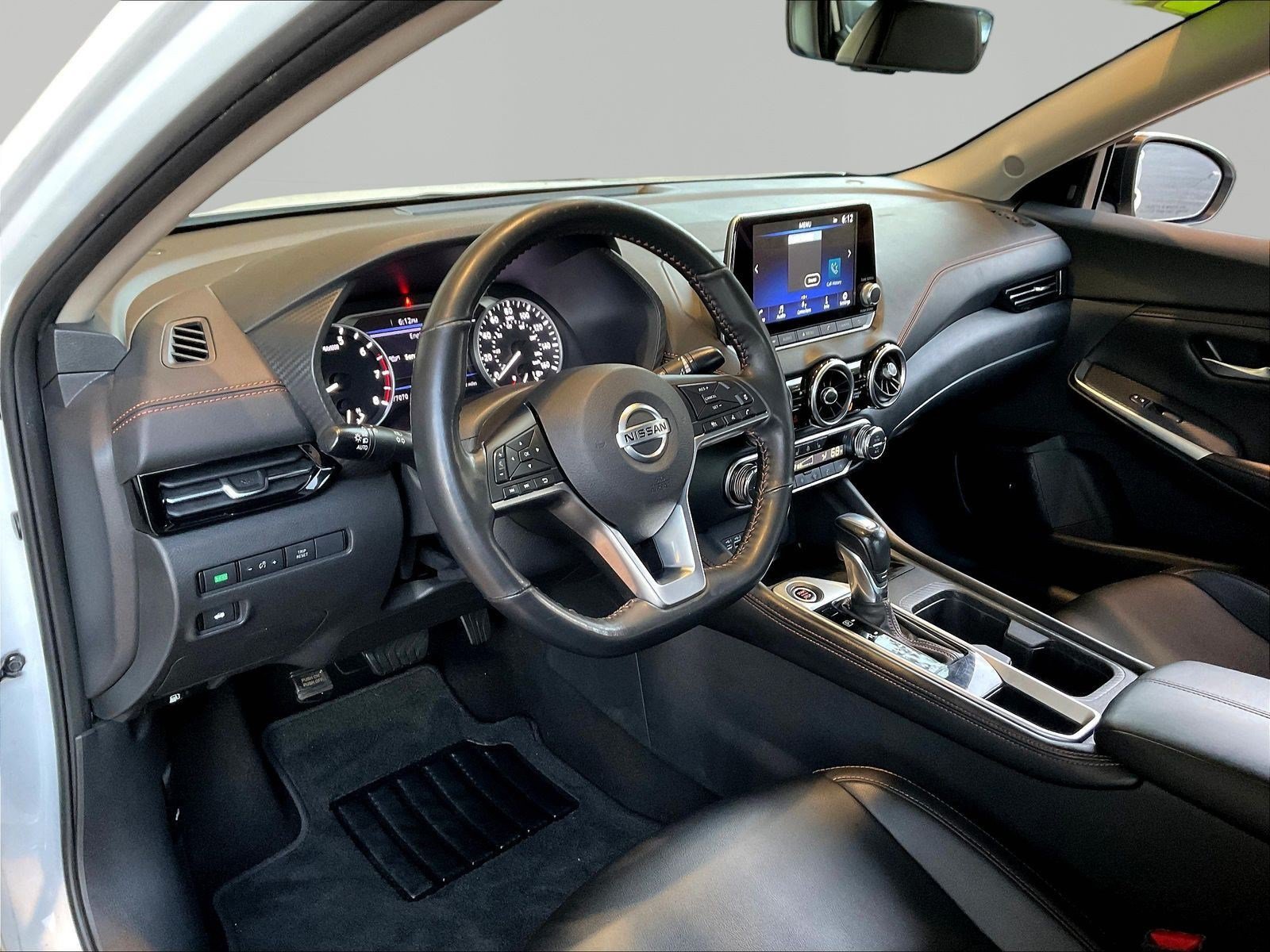 Used 2022 Nissan Sentra SR w/ SR Premium Package FWD image 16