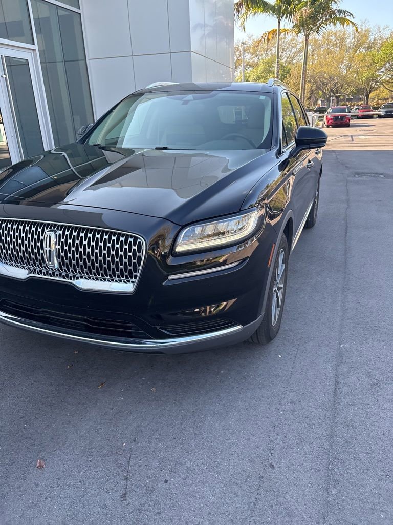 Used 2023 Lincoln Nautilus Standard w/ Premium Package image 13