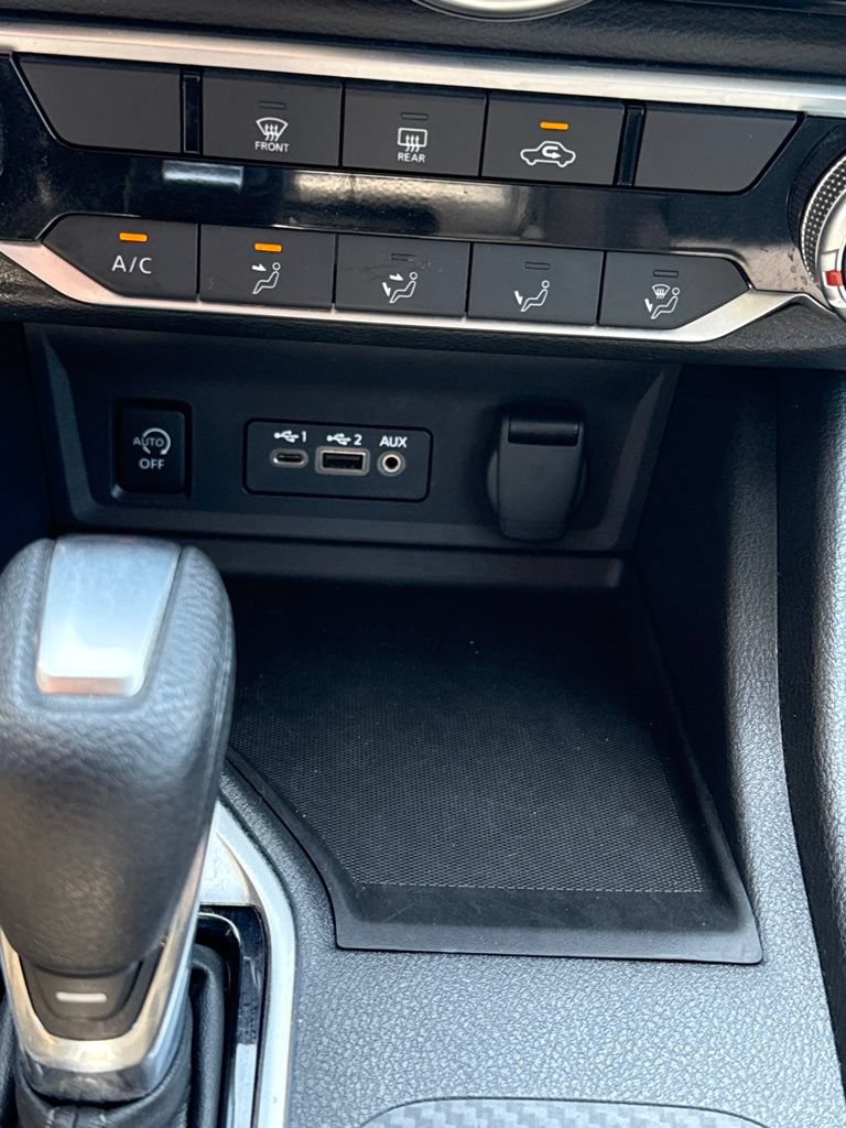 Used 2024 Nissan Sentra SV FWD image 20