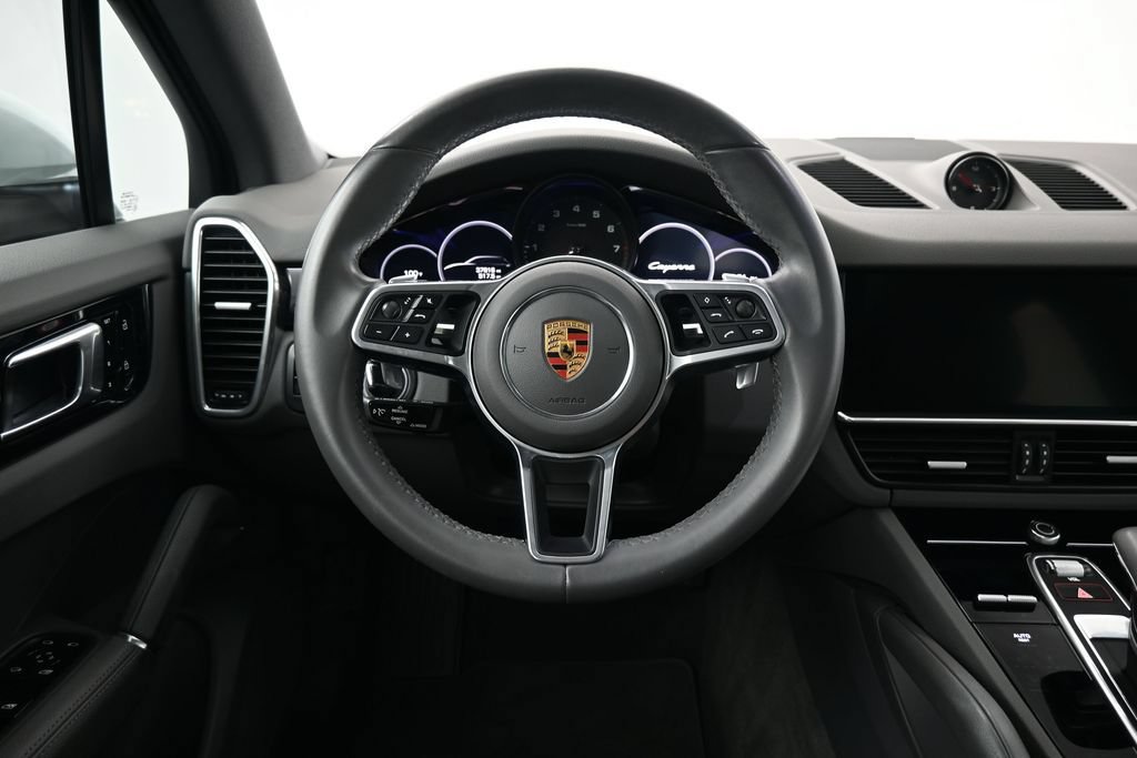 Certified 2020 Porsche Cayenne AWD/4WD image 13