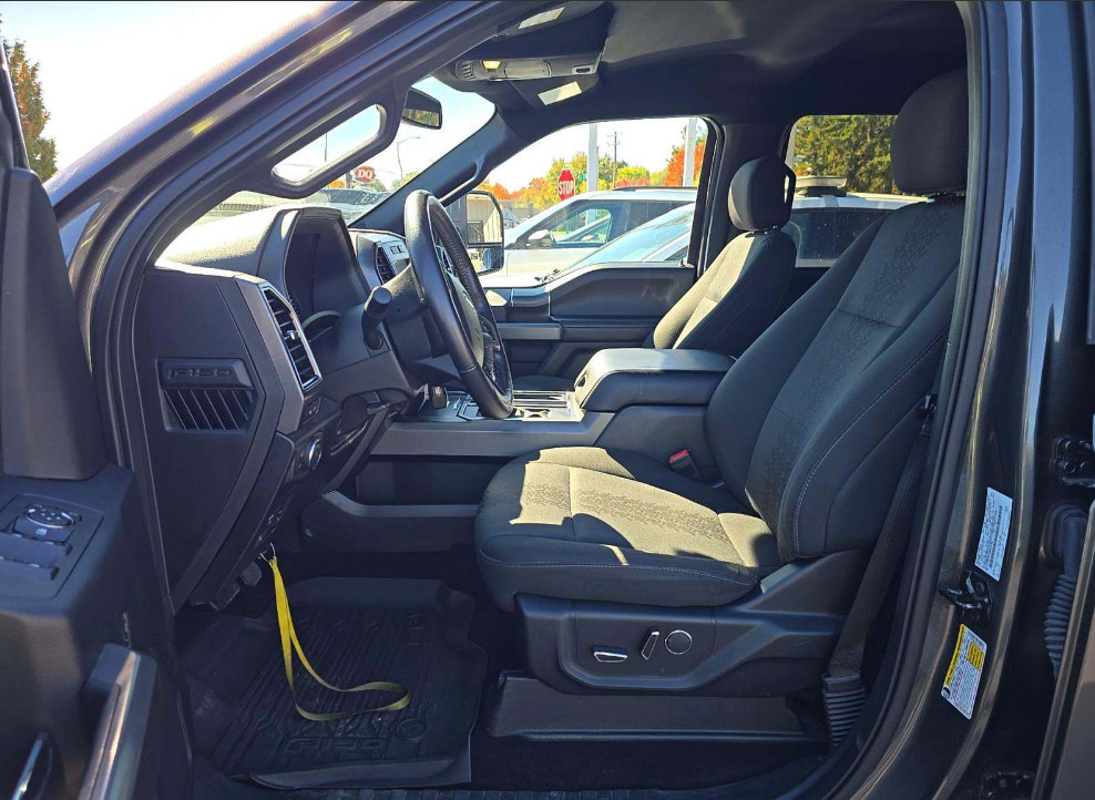 Used 2018 Ford F150 XLT w/ Equipment Group 302A Luxury AWD/4WD image 3