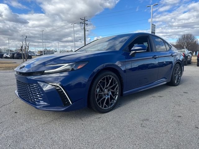 Used 2025 Toyota Camry XSE image 2