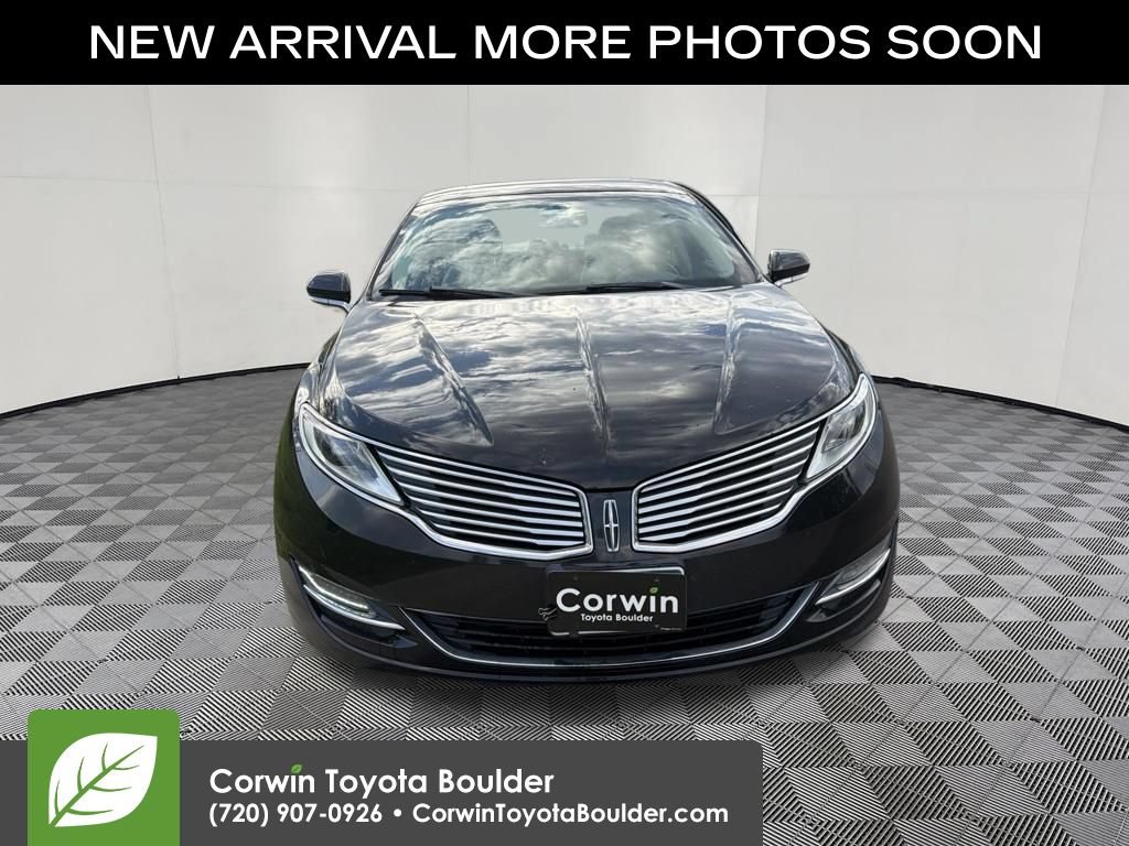 Used 2013 Lincoln MKZ AWD image 2