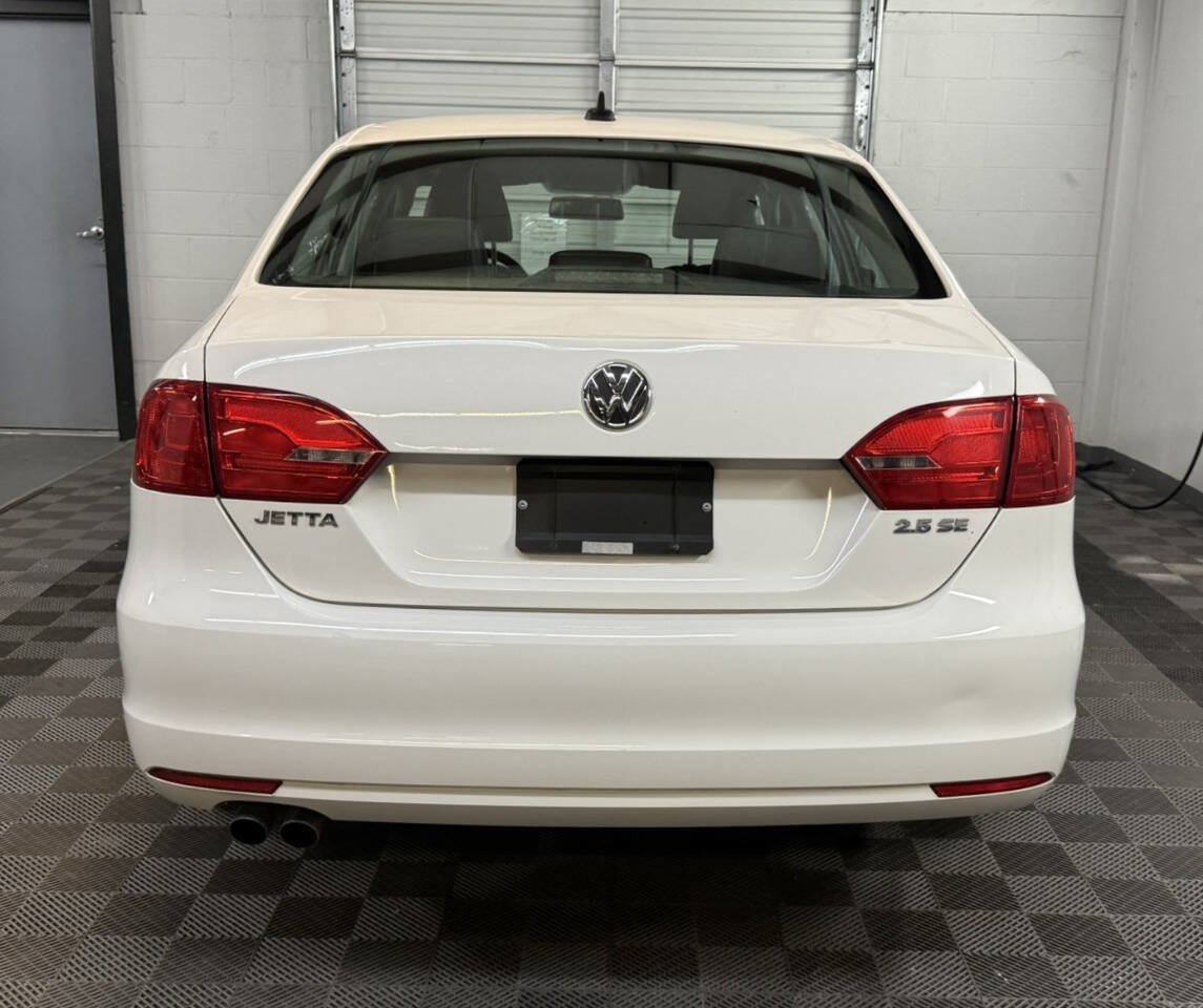 Used 2012 Volkswagen Jetta SE FWD image 5