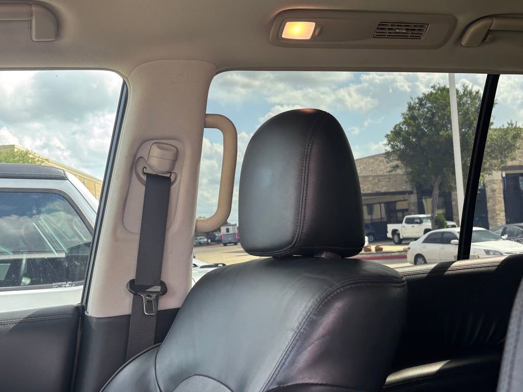 Used 2021 Nissan Armada SL w/ Captain's Chairs Package RWD image 11