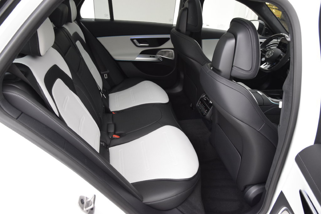 New 2026 Mercedes-Benz E 53 AMG e 4MATIC Wagon image 19