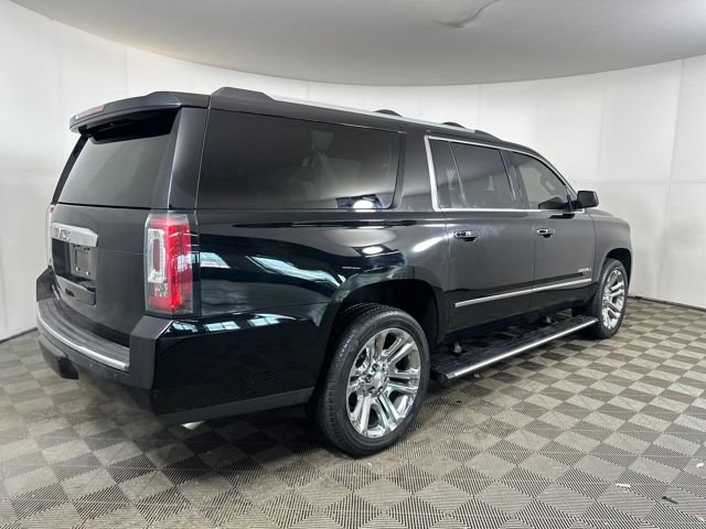 Used 2019 GMC Yukon XL Denali w/ Denali Ultimate Package AWD/4WD image 3