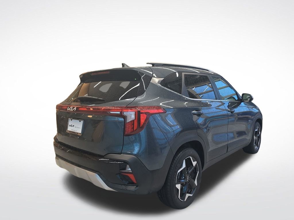 Used 2025 Kia Seltos EX w/ EX Sunroof Package image 5