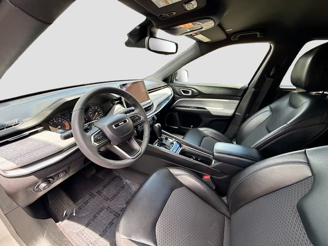 Used 2023 Jeep Compass Latitude w/ Convenience Group AWD/4WD image 20