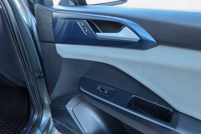 Used 2022 Volkswagen Taos SE image 35