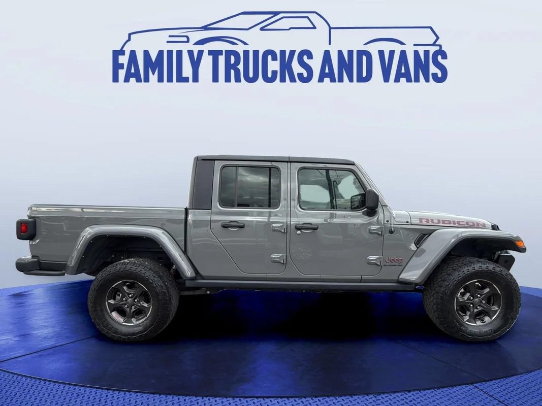 Used 2022 Jeep Gladiator Rubicon w/ Cold Weather Group AWD/4WD image 6