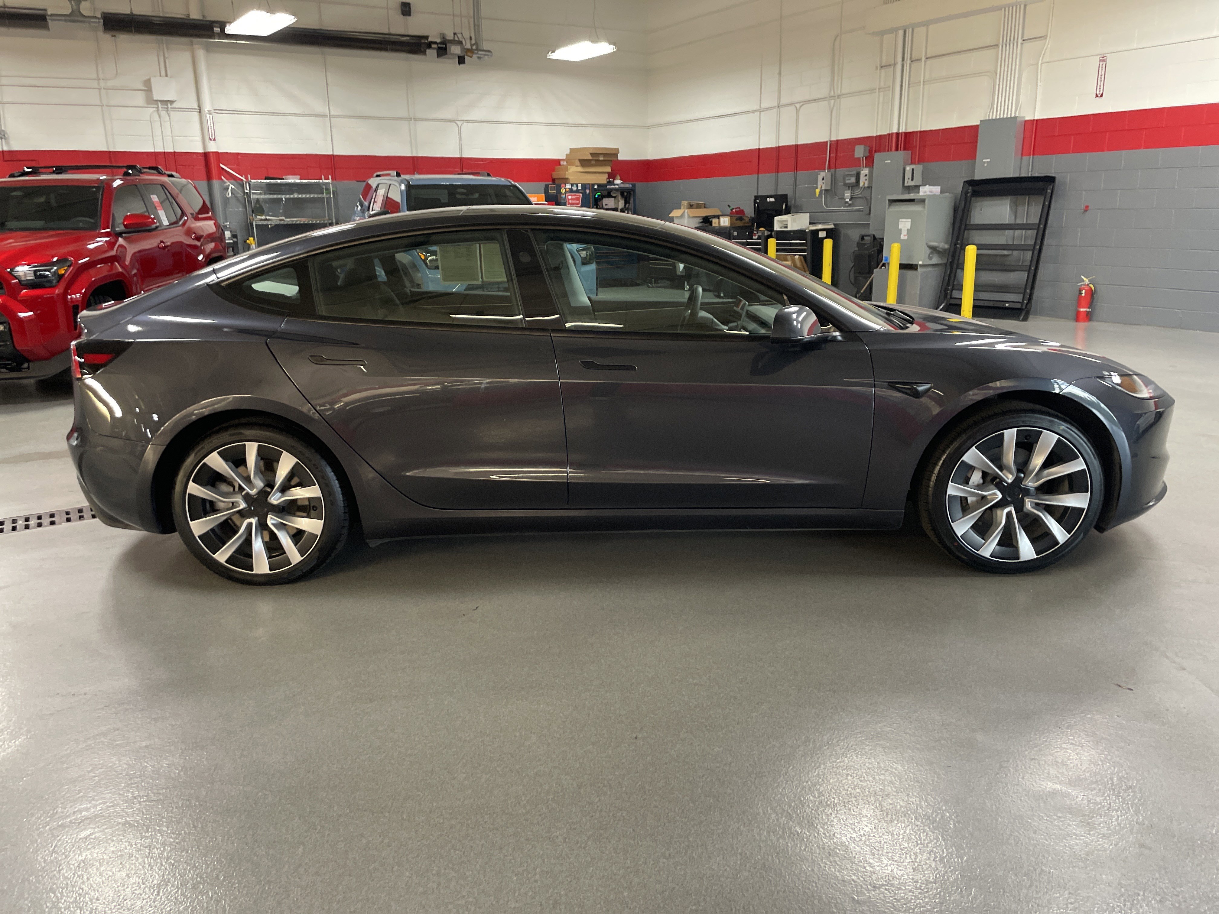 Used 2025 Tesla Model 3 Long Range image 11