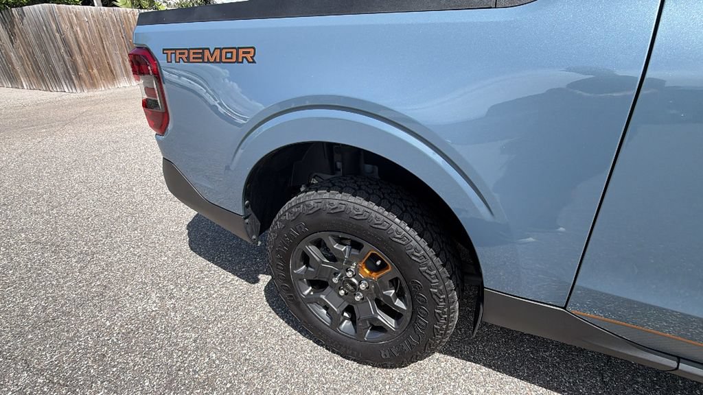 Certified 2025 Ford Maverick Tremor AWD/4WD image 11