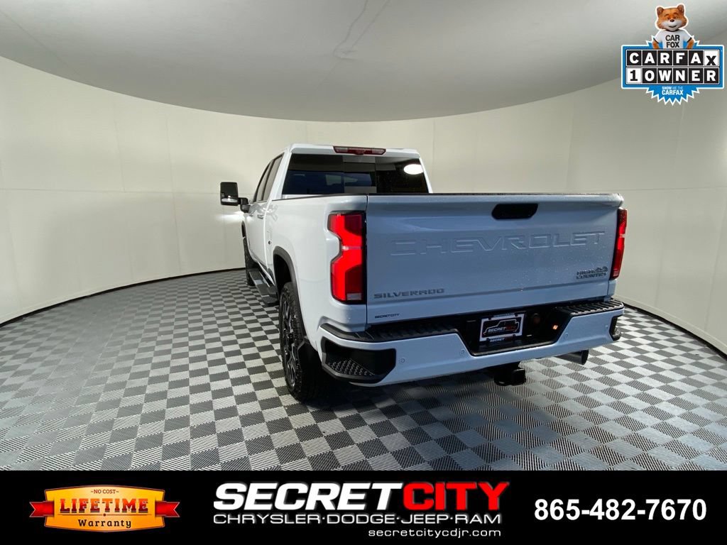 Used 2026 Chevrolet Silverado 2500 High Country w/ High Country Premium Package AWD/4WD image 5