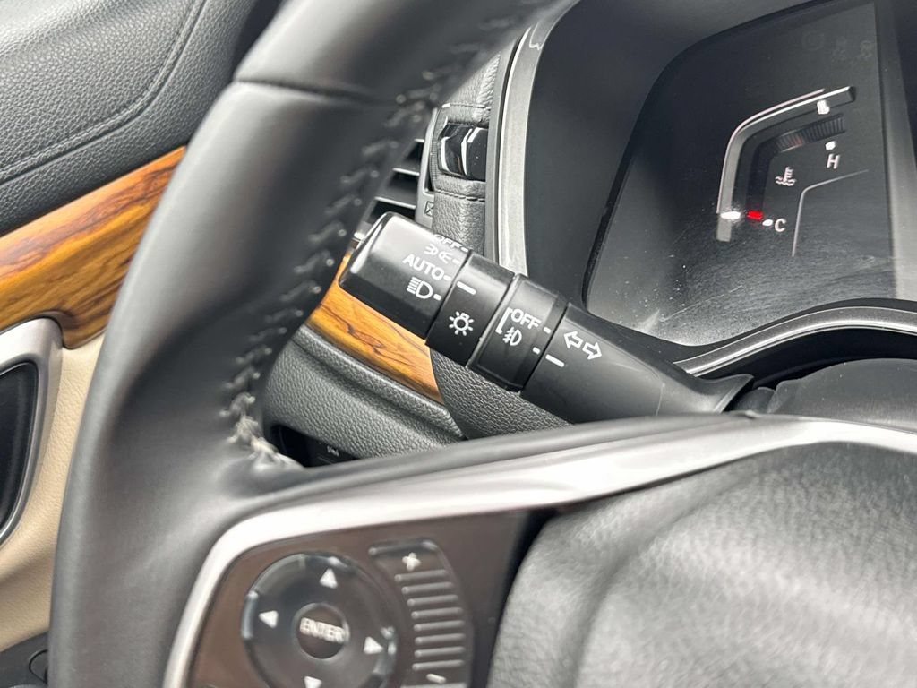 Used 2018 Honda CR-V Touring image 11