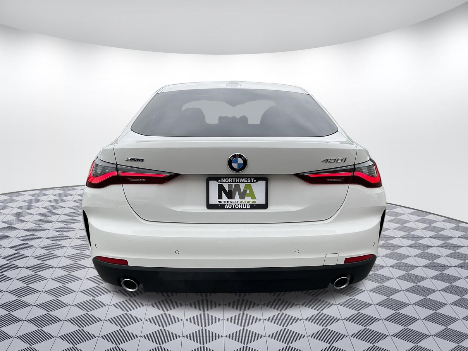 Used 2024 BMW 430i Gran Coupe xDrive w/ Premium Package AWD/4WD image 4