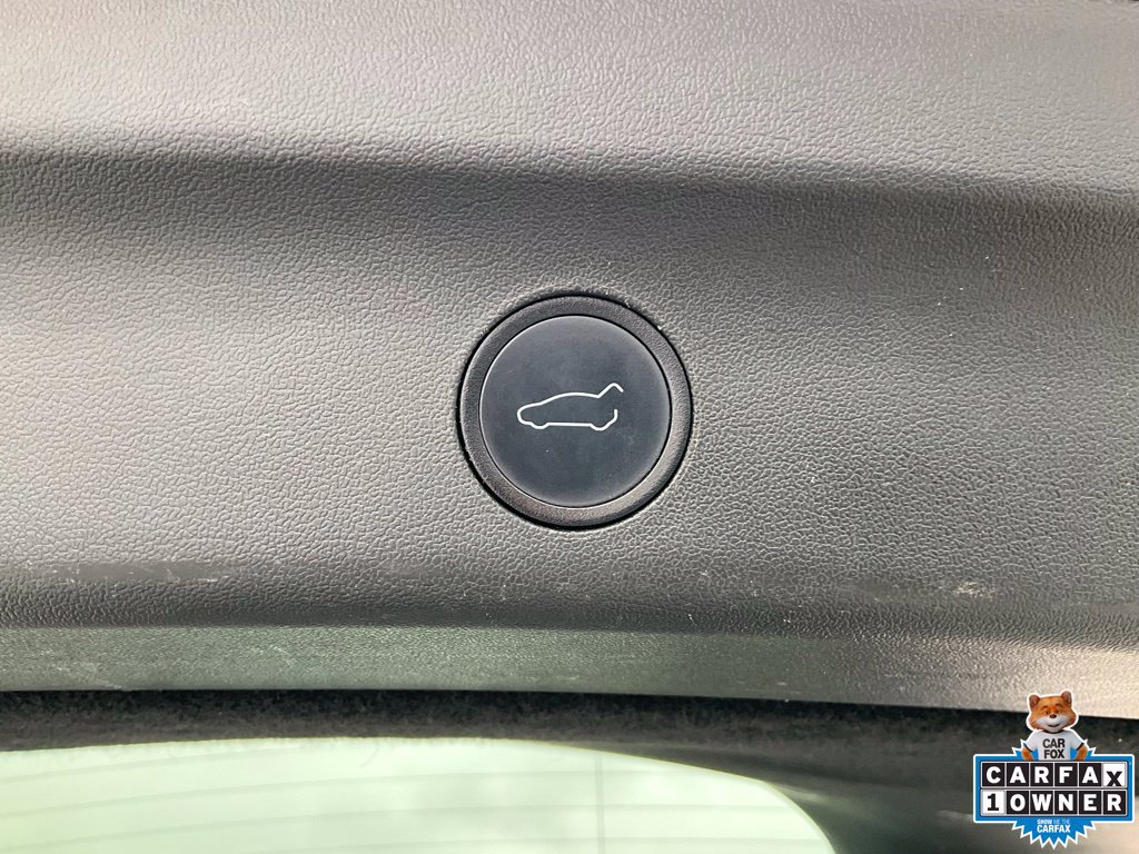 Used 2022 Tesla Model Y Performance AWD/4WD image 10