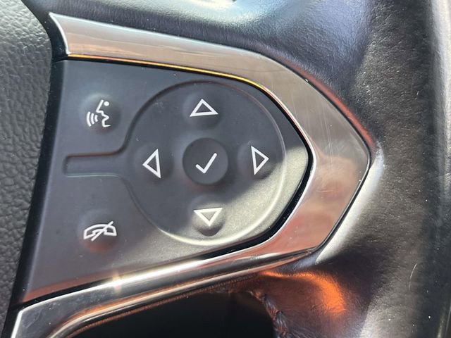 Used 2019 Chevrolet Traverse LT FWD image 24