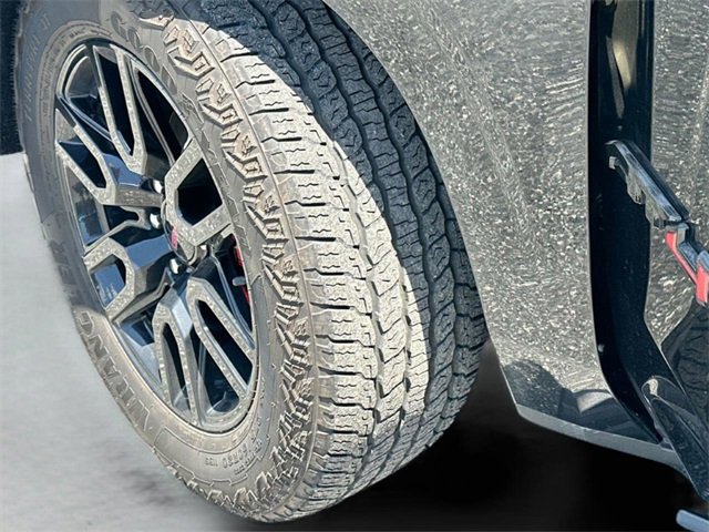 Used 2023 GMC Yukon AT4 w/ AT4 Premium Plus Package image 36
