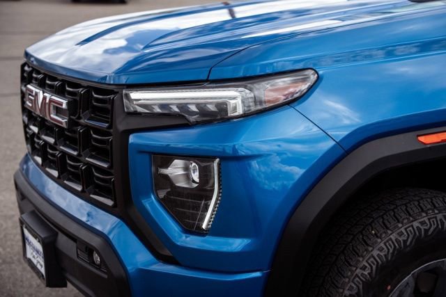 Used 2024 GMC Canyon Elevation w/ Convenience Package image 14