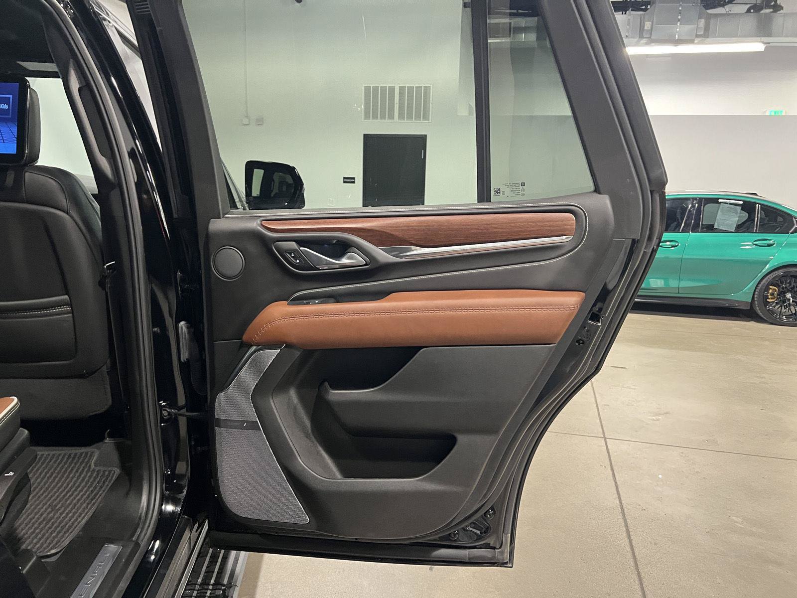 Used 2024 GMC Yukon Denali Ultimate AWD/4WD image 45