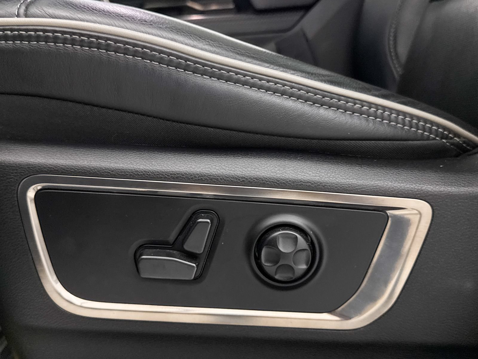 Used 2021 RAM 1500 Limited AWD/4WD image 27