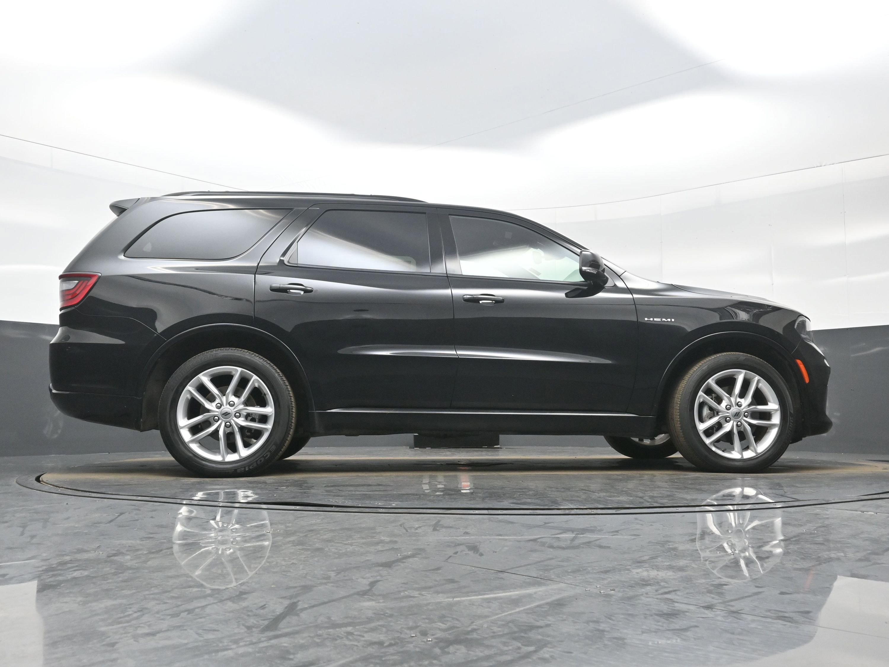 Used 2024 Dodge Durango R/T image 34