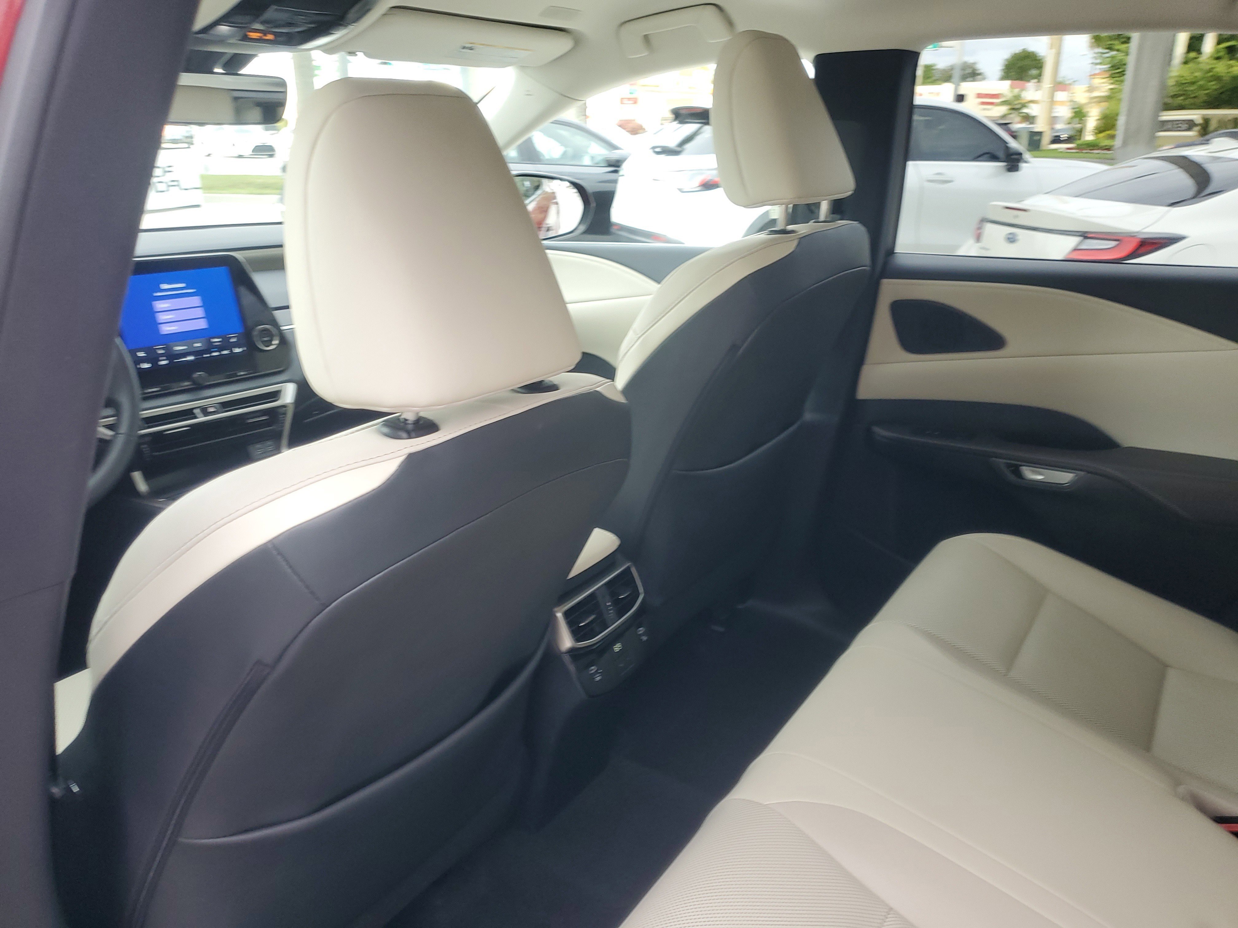 Used 2023 Lexus RX 350 FWD image 16