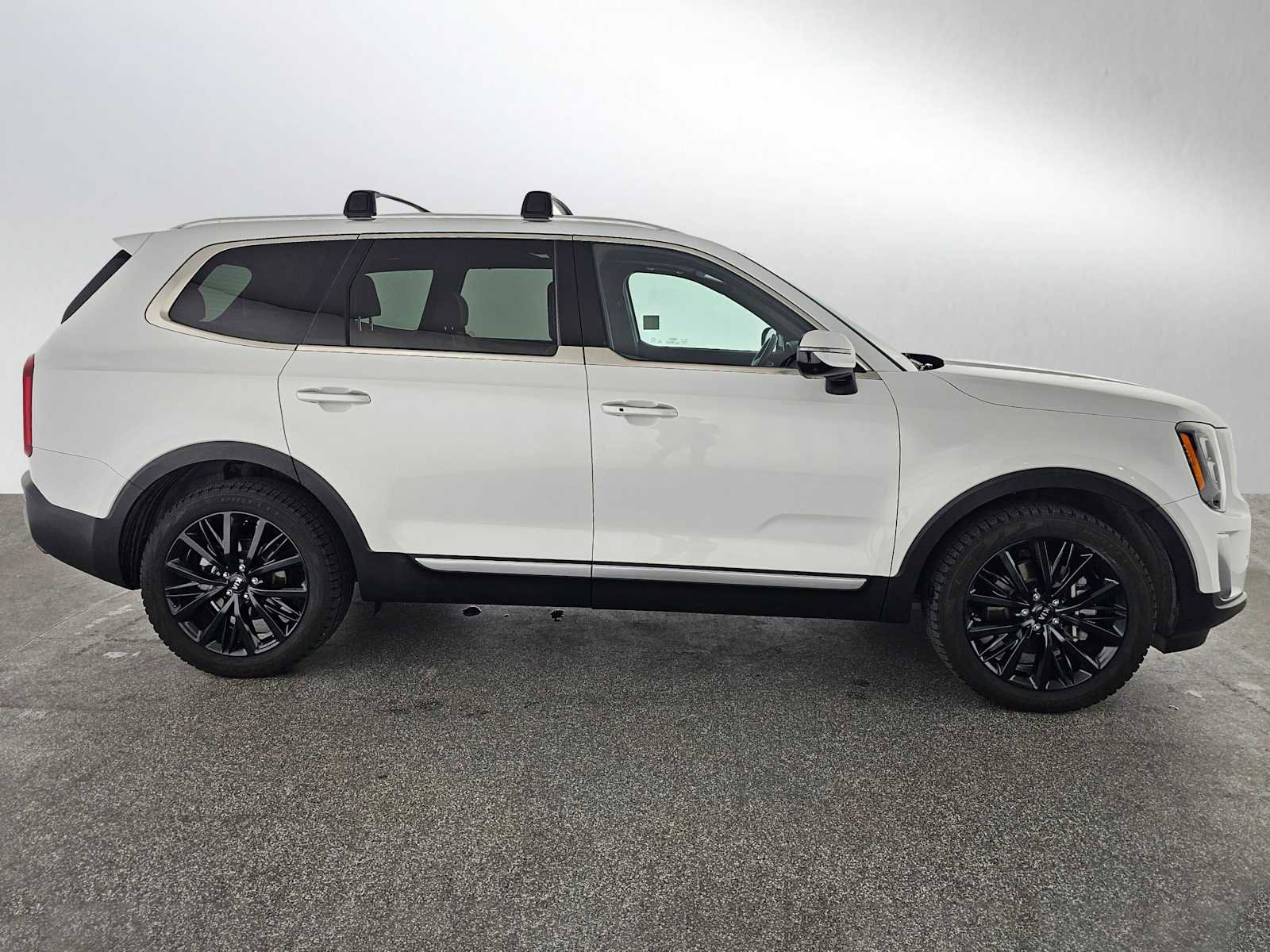 Used 2020 Kia Telluride SX image 2
