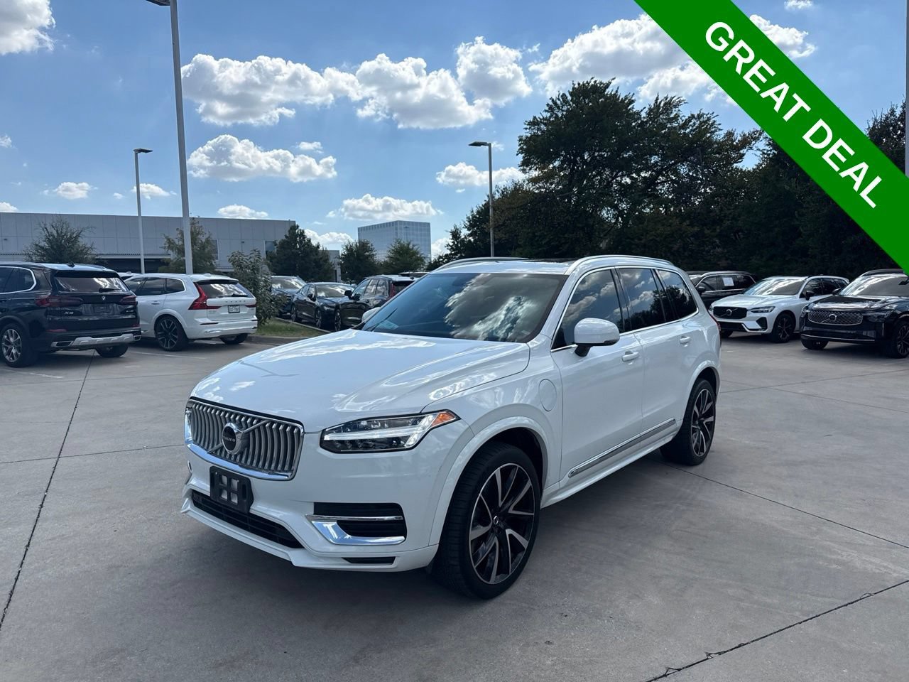 Used 2022 Volvo XC90 T8 Inscription Expression AWD/4WD image 1