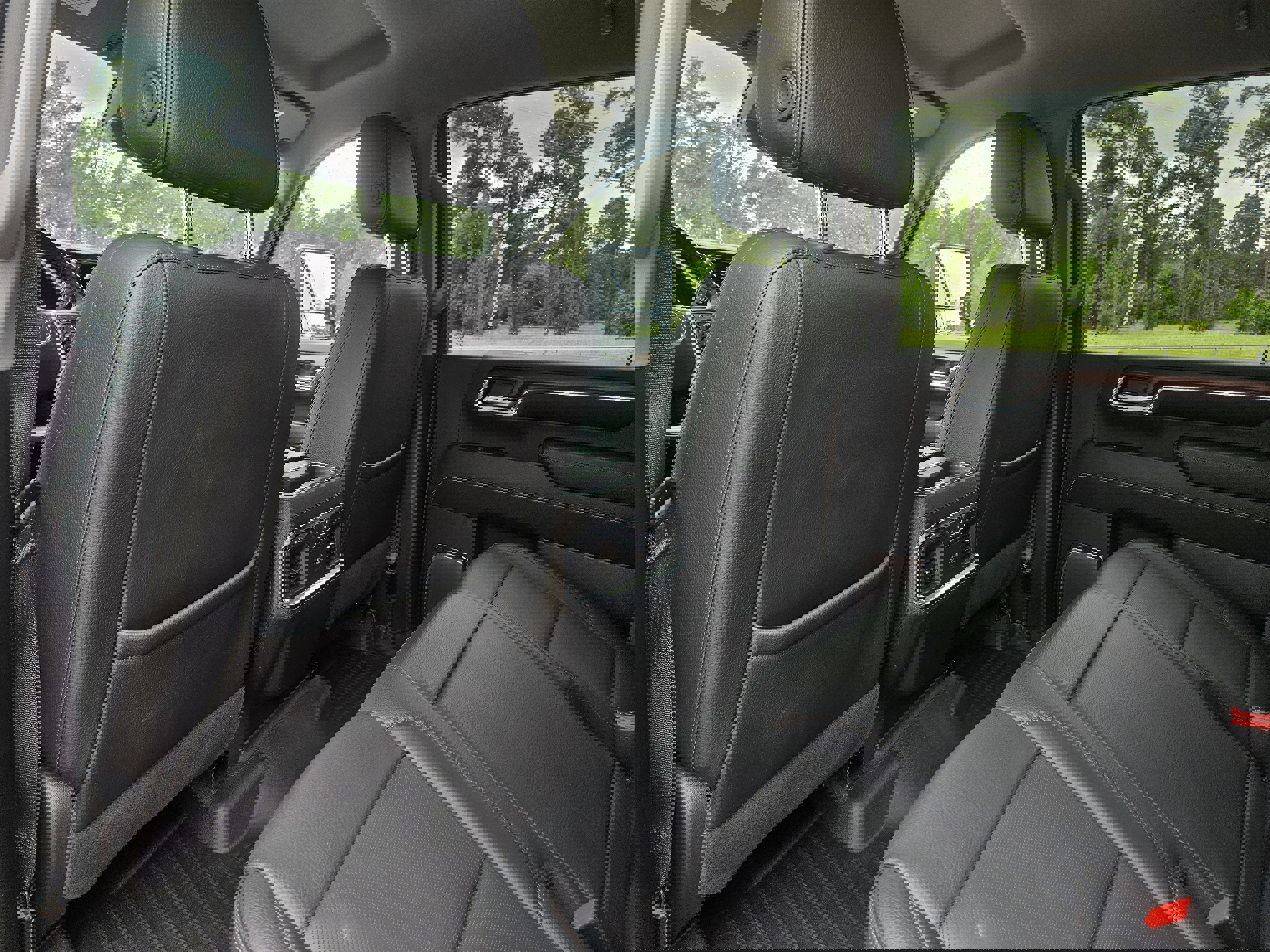 Used 2024 GMC Sierra 2500 Denali w/ Technology Package AWD/4WD image 29