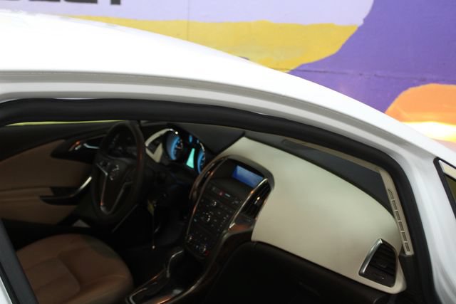 Used 2017 Buick Verano FWD image 12
